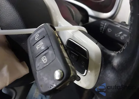 2014 Volkswagen Beetle 2.0L Tdi из США, поврежденный, VIN 3VWRL7AT4EM605513